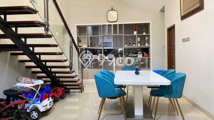 Jual Rumah Mewah Elegan Dengan View Eksklusif di Cibubur, Bekasi Jual Rumah Mewah Elegan Dengan View Eksklusif di Cibubur, Bekasi