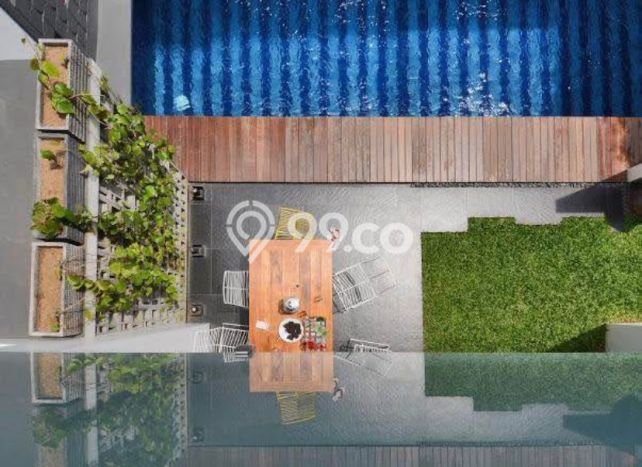 Rumah Mewah LB 512m2 Siap Huni Desain Elegan di Cibubur, Bogor Rumah Mewah LB 512m2 Siap Huni Desain Elegan di Cibubur, Bogor