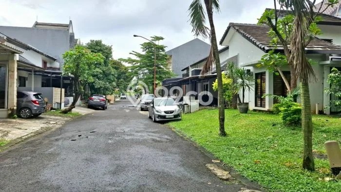 Rumah Luas Asri 3 KT Siap Huni di Bintaro Jakarta Selatan Rumah Luas Asri 3 KT Siap Huni di Bintaro Jakarta Selatan