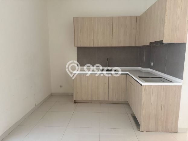 Ready to Use! Luxury House LT 175m2 Desain Elegan di Alam Sutera Ready to Use! Luxury House LT 175m2 Desain Elegan di Alam Sutera