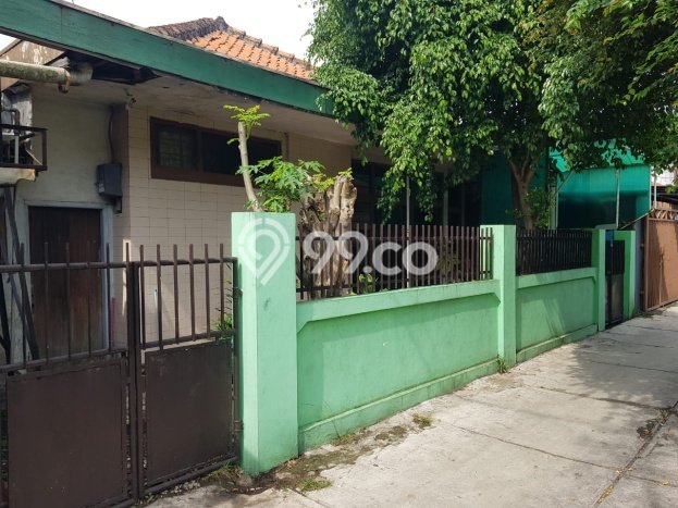 Rumah Area Strategis di , Bandung, LT 159m2m² LB 105m2m² Rumah Area Strategis di , Bandung, LT 159m2m² LB 105m2m²