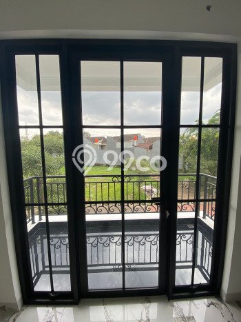 For Sale Rumah 3 Kamar Lokasi Ideal Nyaman dan Strategis di Kramat Jati For Sale Rumah 3 Kamar Lokasi Ideal Nyaman dan Strategis di Kramat Jati