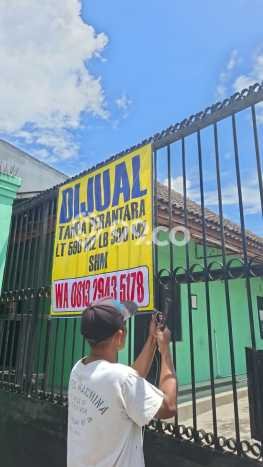 Komersial Usaha Dijual di Banjarsari Surakarta LT 590m2 & LB 300m2 Komersial Usaha Dijual di Banjarsari Surakarta LT 590m2 & LB 300m2