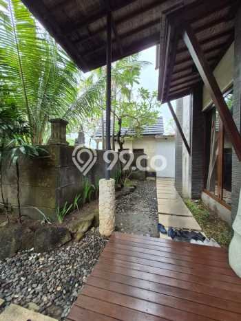 HOT DEAL! Vila di , Luas 580m2m², Lokasi Strategis HOT DEAL! Vila di , Luas 580m2m², Lokasi Strategis