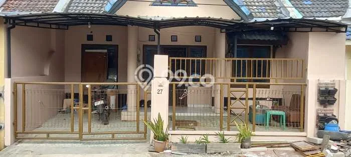 Rumah sewa siap huni 3 Kamar Tidur di Taman Royal, Tangerang Rumah sewa siap huni 3 Kamar Tidur di Taman Royal, Tangerang