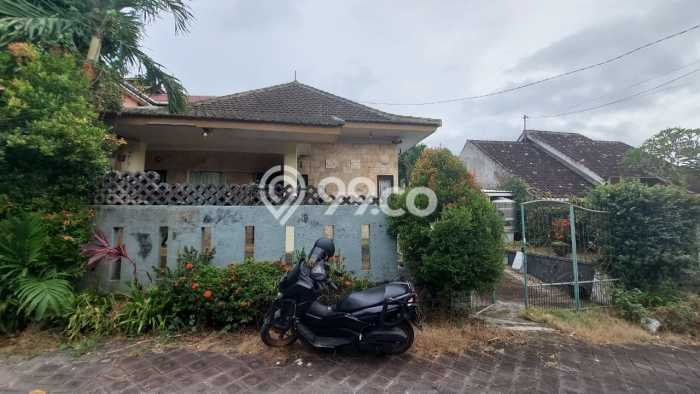FOR SALE! Vila Kawasan , Area 250m2m², Lokasi Strategis FOR SALE! Vila Kawasan , Area 250m2m², Lokasi Strategis