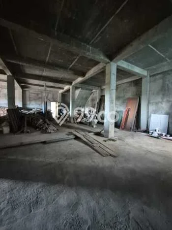 Disewakan Ruko di Kawasan Ramai Pecatu Luas 255m2 Disewakan Ruko di Kawasan Ramai Pecatu Luas 255m2