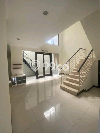 Rumah Luxury Modern Siap Huni di Surabaya Kota Surabaya Rumah Luxury Modern Siap Huni di Surabaya Kota Surabaya