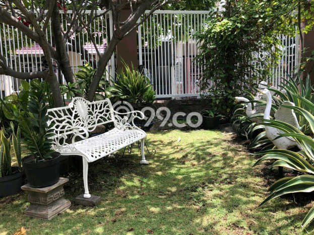 Rumah Elit Modern Siap Huni di Surabaya Kota Surabaya Rumah Elit Modern Siap Huni di Surabaya Kota Surabaya