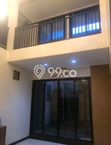Ready to Use! Premium House LT 150m2 Desain Elegan di Surabaya Kota Ready to Use! Premium House LT 150m2 Desain Elegan di Surabaya Kota