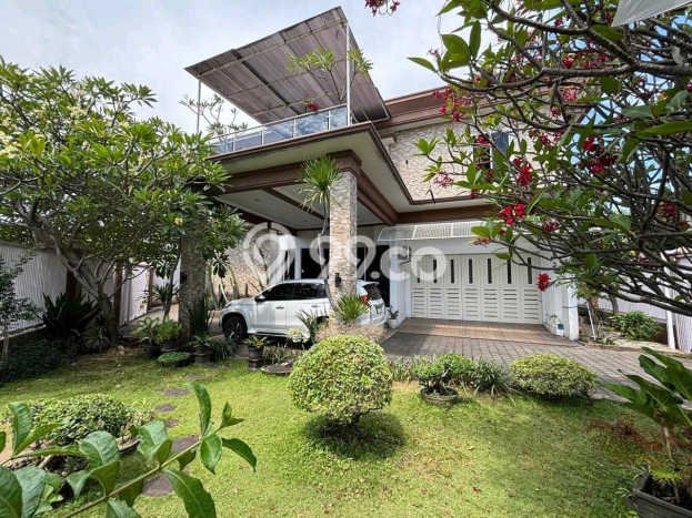 Rumah Elit Modern Siap Huni di Surabaya Kota Surabaya Rumah Elit Modern Siap Huni di Surabaya Kota Surabaya