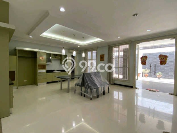 Hunian Elit LB 1100m2 Siap Huni Desain Elegan di Surabaya Kota, Surabaya Hunian Elit LB 1100m2 Siap Huni Desain Elegan di Surabaya Kota, Surabaya