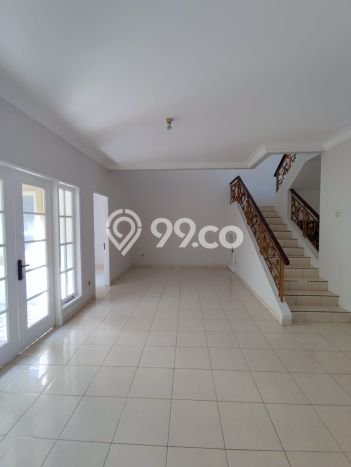 Rumah Luxury Modern Tanpa Renovasi di Kota Wisata Jakarta Timur Rumah Luxury Modern Tanpa Renovasi di Kota Wisata Jakarta Timur