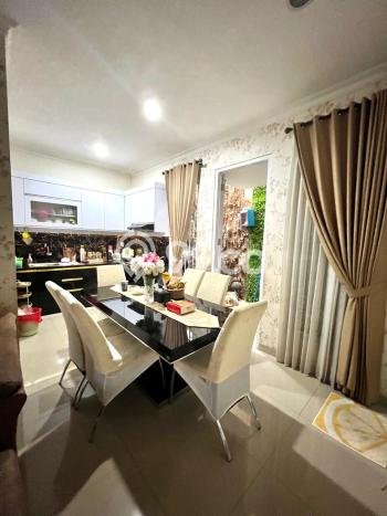 Jual Rumah Eksklusif 3 KT di Cibubur, Bekasi Jual Rumah Eksklusif 3 KT di Cibubur, Bekasi
