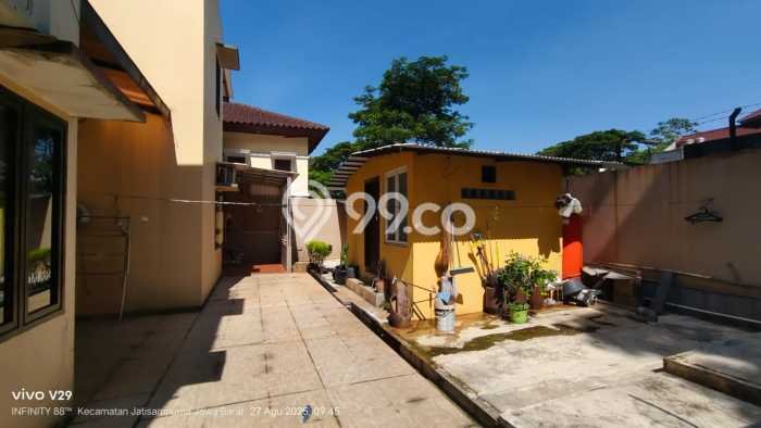 Rumah Elit Modern Tanpa Renovasi di Cibubur Jakarta Timur Rumah Elit Modern Tanpa Renovasi di Cibubur Jakarta Timur