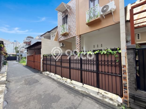 Hunian Eksklusif Dijual LT 98m2 di Tebet, Jakarta Selatan Hunian Eksklusif Dijual LT 98m2 di Tebet, Jakarta Selatan