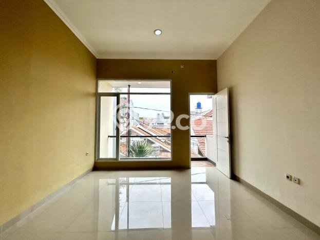 Hot Offer Hunian Premium Ideal dan Luas di Tebet, Jakarta Selatan Hot Offer Hunian Premium Ideal dan Luas di Tebet, Jakarta Selatan
