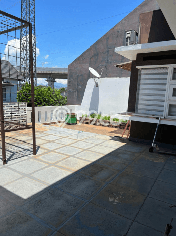 Rumah Luxury Modern Tanpa Renovasi di Buah Batu Bandung Rumah Luxury Modern Tanpa Renovasi di Buah Batu Bandung