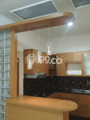 Rumah Elit LB 200m2 Siap Huni Desain Elegan di Mekar Wangi, Bandung Rumah Elit LB 200m2 Siap Huni Desain Elegan di Mekar Wangi, Bandung