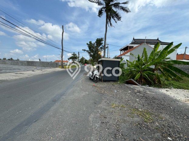 Lahan Dijual Lokasi Strategis di Badung dengan Luas 100m2 Lahan Dijual Lokasi Strategis di Badung dengan Luas 100m2