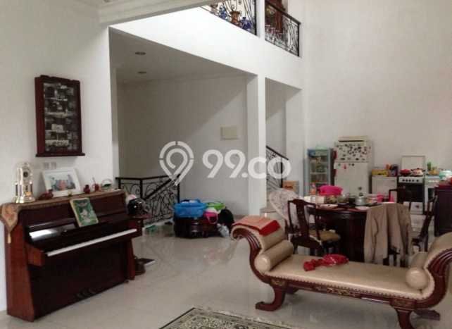Rumah Luxury Modern Tanpa Renovasi di Kemanggisan Jakarta Barat Rumah Luxury Modern Tanpa Renovasi di Kemanggisan Jakarta Barat