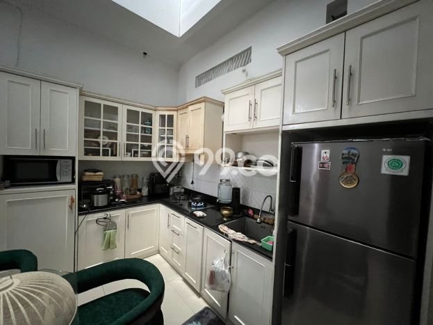 Kos-kosan Dijual di Bendungan Hilir Jakarta Pusat Luas 450m2 Kos-kosan Dijual di Bendungan Hilir Jakarta Pusat Luas 450m2
