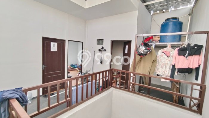 Aset Investasi! Rumah Kost Dijual di Bojongloa Kaler, Bandung, 13 KT, 3 KM, Luas 200m2 Aset Investasi! Rumah Kost Dijual di Bojongloa Kaler, Bandung, 13 KT, 3 KM, Luas 200m2