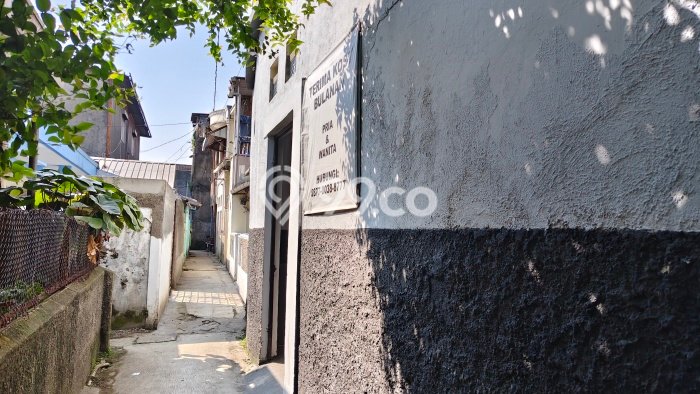 Aset Investasi! Rumah Kost Dijual di Bojongloa Kaler, Bandung, 13 KT, 3 KM, Luas 200m2 Aset Investasi! Rumah Kost Dijual di Bojongloa Kaler, Bandung, 13 KT, 3 KM, Luas 200m2