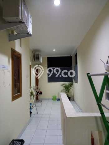 Unit Kost Dijual di Kemayoran dengan 9 Kamar Tidur & Luas Bangunan 150m2 Unit Kost Dijual di Kemayoran dengan 9 Kamar Tidur & Luas Bangunan 150m2