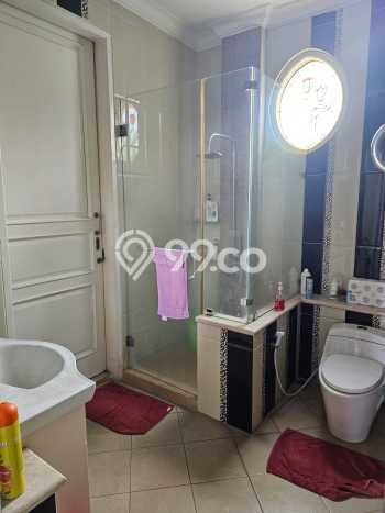 Jual Rumah Luas Elegan Dengan View Eksklusif di Cipinang, Jakarta Timur Jual Rumah Luas Elegan Dengan View Eksklusif di Cipinang, Jakarta Timur
