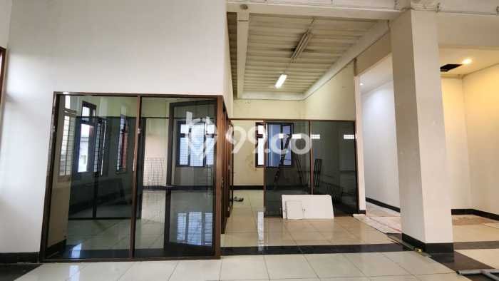 KAWASAN KOMERSIAL! Gudang For Rent di Bandung Kota, Luas 900m², Jalan Strategis KAWASAN KOMERSIAL! Gudang For Rent di Bandung Kota, Luas 900m², Jalan Strategis