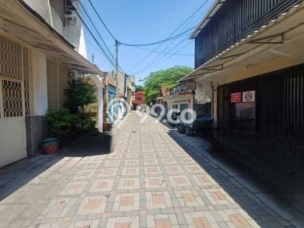 Rumah Strategis Minimalis Lb 80m2 di Genteng, Surabaya Rumah Strategis Minimalis Lb 80m2 di Genteng, Surabaya