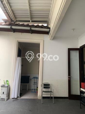 Lokasi strategis! Rumah siap pakai disewakan di Wiyung LB 200m2 Lokasi strategis! Rumah siap pakai disewakan di Wiyung LB 200m2