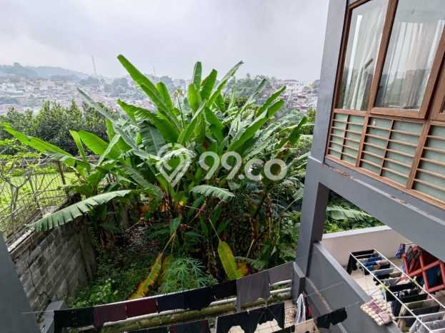 Rumah Elit Modern Tanpa Renovasi di Setiabudi Bandung Rumah Elit Modern Tanpa Renovasi di Setiabudi Bandung