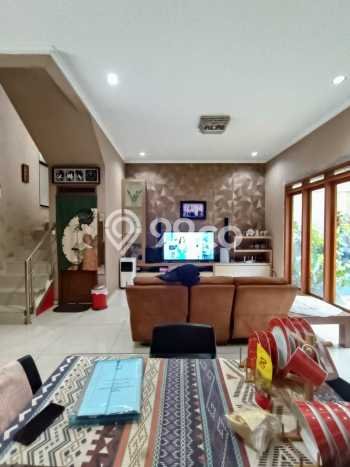 Jual Rumah Strategis Bagus Punya 5 KT di Arcamanik Bandung SHM Jual Rumah Strategis Bagus Punya 5 KT di Arcamanik Bandung SHM