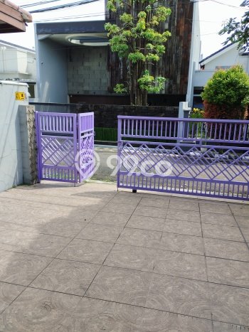 Jual Rumah Eksklusif 4 KT di Sariwangi, Bandung Jual Rumah Eksklusif 4 KT di Sariwangi, Bandung