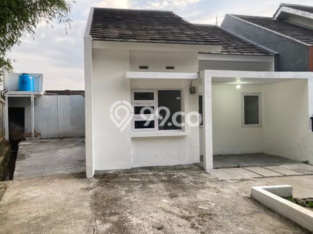 Dijual Rumah 2 Kamar Lokasi Ideal Bagus dan Strategis di Mandalajati Dijual Rumah 2 Kamar Lokasi Ideal Bagus dan Strategis di Mandalajati