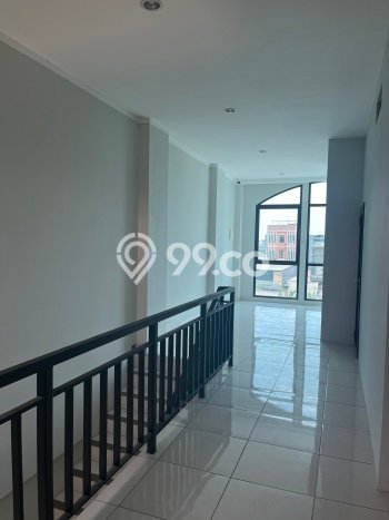 Disewakan Ruko di Kawasan Ramai Summarecon Bekasi Luas 189m2 Disewakan Ruko di Kawasan Ramai Summarecon Bekasi Luas 189m2