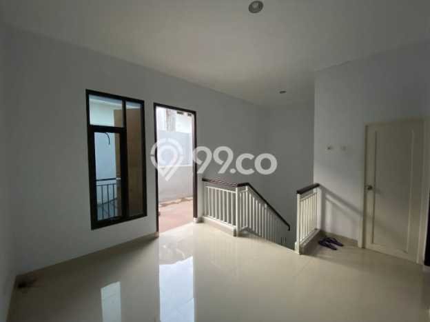 Jual Rumah Strategis Bagus Punya 4 KT di Jagakarsa Jakarta Selatan SHM Jual Rumah Strategis Bagus Punya 4 KT di Jagakarsa Jakarta Selatan SHM