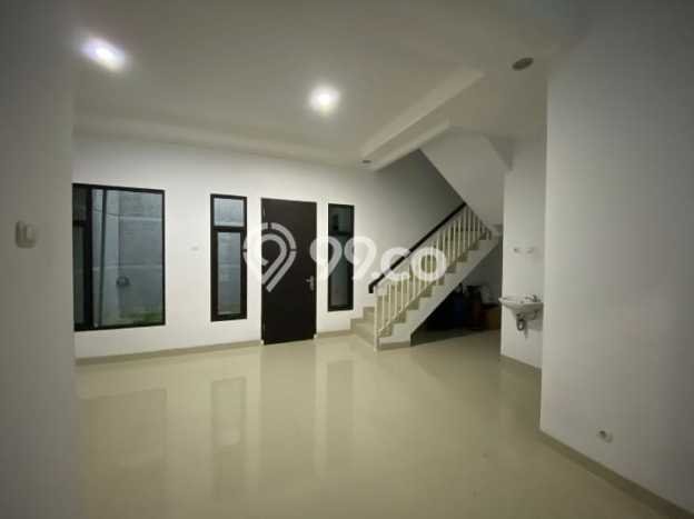 Jual Rumah Strategis Bagus Punya 4 KT di Jagakarsa Jakarta Selatan SHM Jual Rumah Strategis Bagus Punya 4 KT di Jagakarsa Jakarta Selatan SHM