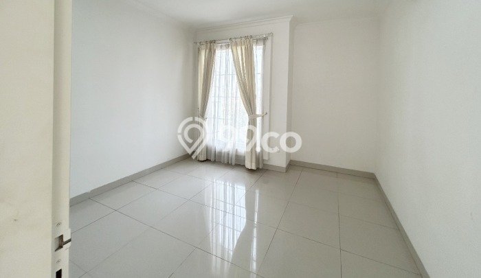Rumah Mewah Dijual LT 180m2 di Jagakarsa, Jakarta Selatan Rumah Mewah Dijual LT 180m2 di Jagakarsa, Jakarta Selatan