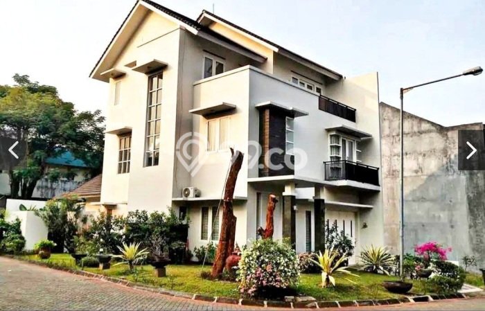 Rumah Elit Modern Tanpa Renovasi di Lebak Bulus Jakarta Selatan Rumah Elit Modern Tanpa Renovasi di Lebak Bulus Jakarta Selatan