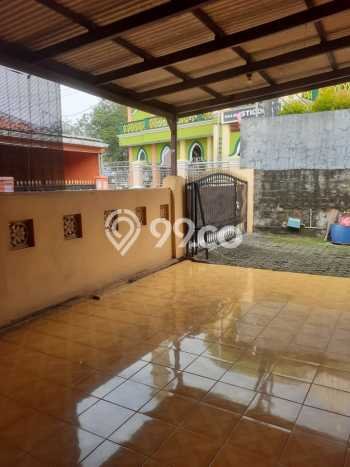 Rumah Luxury Modern Tanpa Renovasi di Babakan Tangerang Rumah Luxury Modern Tanpa Renovasi di Babakan Tangerang