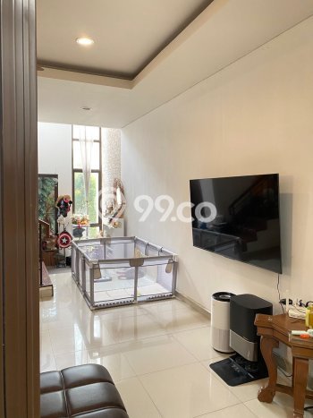 Rumah Eksklusif Siap Huni LT 160m2 di BSD, Tangerang Selatan Rumah Eksklusif Siap Huni LT 160m2 di BSD, Tangerang Selatan
