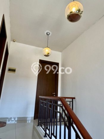 Rumah Eksklusif Siap Huni LT 160m2 di BSD, Tangerang Selatan Rumah Eksklusif Siap Huni LT 160m2 di BSD, Tangerang Selatan
