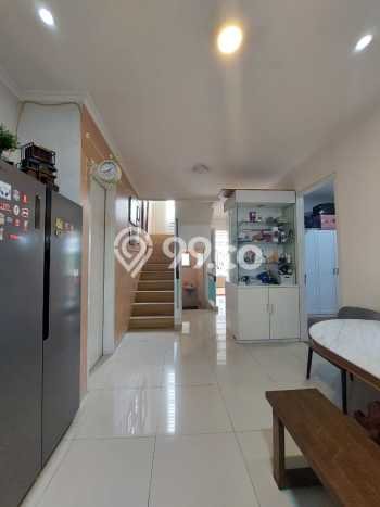 Rumah Elit Modern Tanpa Renovasi di Gading Serpong Tangerang Rumah Elit Modern Tanpa Renovasi di Gading Serpong Tangerang