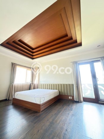 Rumah Bagus Siap Huni Di BSD Luas 260m2 Lokasi Strategis Rumah Bagus Siap Huni Di BSD Luas 260m2 Lokasi Strategis