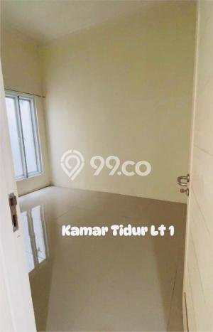 Jual Rumah Bagus Siap Huni LB 160m2 di Serpong, Tangerang Selatan Jual Rumah Bagus Siap Huni LB 160m2 di Serpong, Tangerang Selatan
