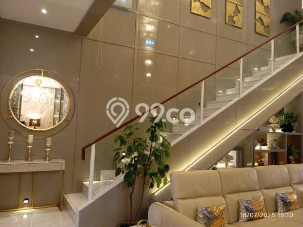 Rumah Elit Modern Tanpa Renovasi di Gading Serpong Tangerang Rumah Elit Modern Tanpa Renovasi di Gading Serpong Tangerang
