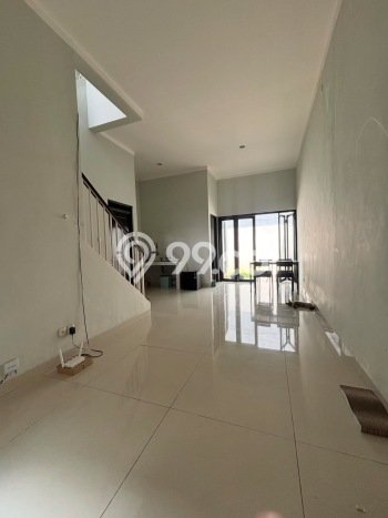 Rumah Modern 3 KT di BSD Tangerang Unfurnished Rumah Modern 3 KT di BSD Tangerang Unfurnished